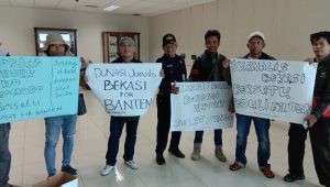 Jurnalis Bekasi Bersatu Galang Dana Untuk Korban Tsunami Selat Sunda