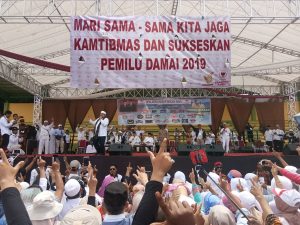 Ribuan Pendukung Prabowo – Sandi Ramaikan Kampanye Akbar