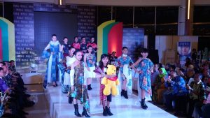 Batik Bekasi Membumi Di Bekasi Fashion Week 2