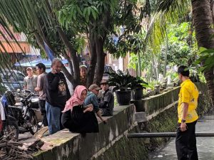 Respon Keluhan Warga, Uri Tinjau Kali Narogong