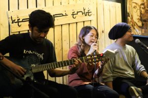 Alika Khanza Launching Buku Perdana “Sabda Jalang”