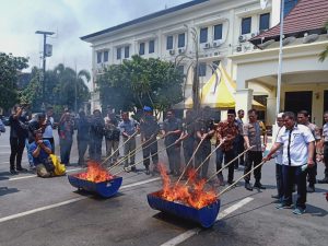 Ganja 13,8 Kg dan 571 Gram Sabu Sabu Dimusnahkan