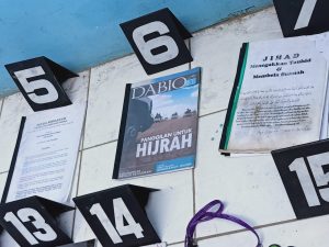 Densus 88 POLRI Geledah Rumah Terduga Teroris di Bekasi