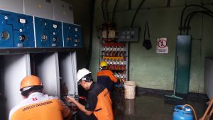 Di Wilayah Terdampak Banjir, 87 Persen Listrik Telah Menyala