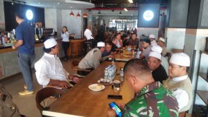 Koramil 08/Lemahabang Dampingi Audiensi DPRD dan PT. Mahkota Sentosa Utama