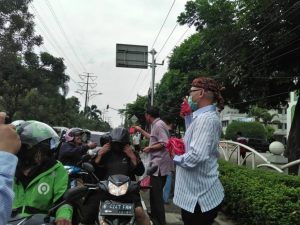 DPRD Kota Bekasi Bagikan Masker untuk Masyarakat