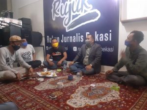 Sinergitas, Gus Shol Ngobrol Santai dengan Rukun Jurnalis Bekasi
