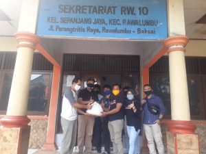Peduli Warga Terdampak Covid 19, RUJUK Bagikan Paket Sembako