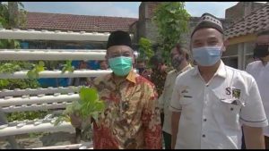 Reses di Kabupaten Bekasi, Syaikhu Adakan Pelatihan Hidroponik