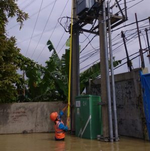 PLN UP3 Bekasi Lakukan Pemulihan Jaringan Kelistrikan Pasca Banjir