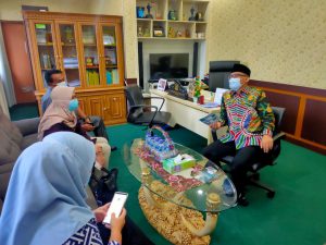 Kunjungi Ketua DPRD, PLN UP3 Bekasi Perkenalkan Aplikasi PLN Mobile