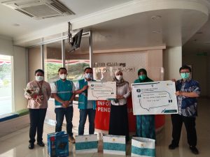 Di Hari Pelanggan Nasional, PLN UP3 Cikarang Sambangi RSUD Kabupaten Bekasi