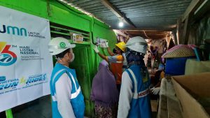 PLN UP3 Bekasi Sambung Gratis 32 Pelanggan Daya 450 VA