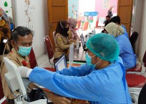 Sebanyak 258.390 Warga di Pondokgede Sudah Jalani Vaksinasi