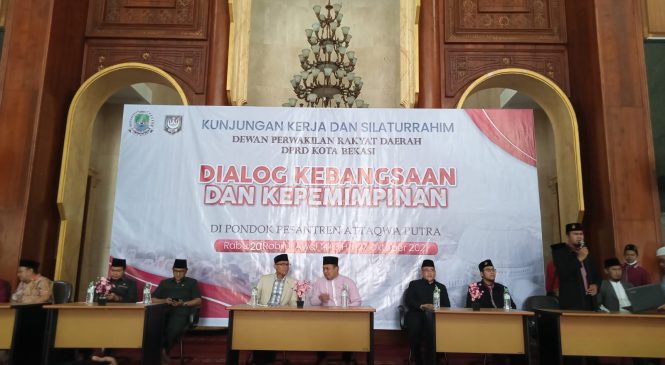 Di Ponpes Attaqwa Bekasi, Ketua DPRD: “Santri Harus siap Memimpin dan Mengemban Amanah Rakyat”