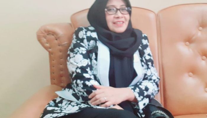 Evi Harap Pemerintah Setujui Usulan 888 Tenaga Pendidik