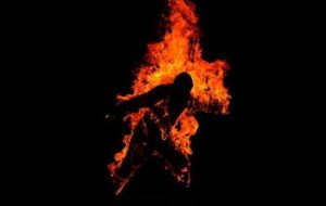 Nyawa Tak Tertolong Pemuda Tewas Setelah Bakar Diri