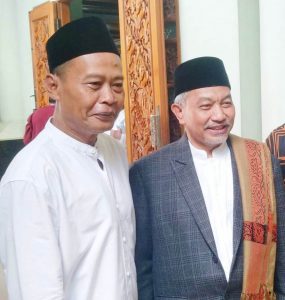 Oligarki versus Politik Pemberdayaan