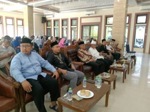 Hadang Gerakan Islamphobia dengan Ilmu