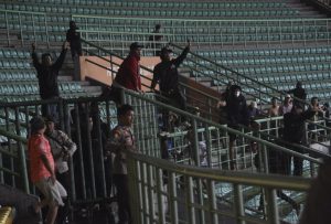 Pendukung FC Bekasi City dan PSIM Yogyakarta Bentrok