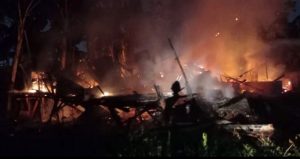 Diduga Akibat Lilin, Bedeng di Kranji Hangus Terbakar