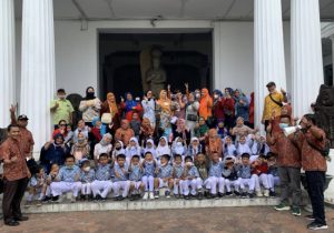 SDN Duren Jaya VII, Kenalkan Budaya Sejak Dini