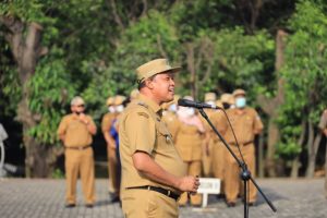 PLT Wali Kota Evaluasi Perumda Tirta Patriot 