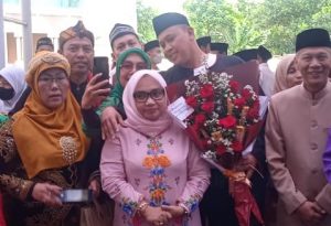 HAB Ke-77 Kemenag Diwarnai Tumpeng Ultah PLT Wali Kota