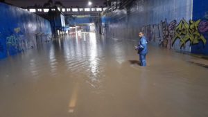 Bekasi Hujan Deras, Jalan Baru Underpass Tergenang Banjir