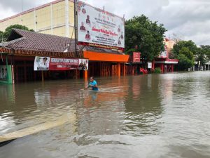 Kantor Partai Politik Terendam Banjir
