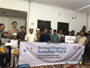 Ramadhan 1444 H, YBM PLN Cikarang Salurkan Ratusan Santunan
