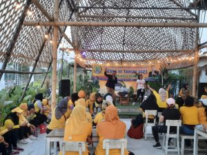 Emak emak Antusias Ikuti Reses Komarudin