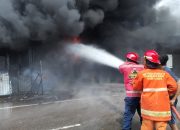 Toko Kasur Kebakaran, Diduga Akibat Konsleting Listrik