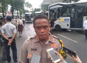 Ramai Warga Tukar Uang Baru, Polisi Kerahkan Personil Jaga Kondusifitas
