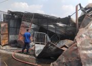 Gudang Perabotan di Jatikramat Ludes Terbakar, Polisi Duga Akibat Korsleting Listrik