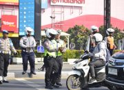 Hari Pertama Operasi Patuh Jaya 2024 di Kota Bekasi Masih Banyak Pengendara Tak Pakai Helm