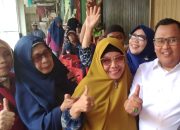 Emak emak Dukung Bang Heri dan Bang Sholihin di Pilkada Kota Bekasi