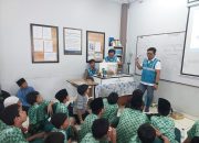 Tingkatkan Kesadaran Bahaya Listrik, PLN Cikarang Edukasi Siswa di Al-Binaa Islamic Boarding School