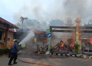 Kebakaran di Pendopo Kecamatan Bekasi Selatan Berhasil Dipadamkan