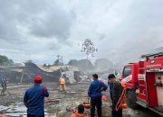 Terpercik Api, Tumpukan Karet di Mistikajaya Terbakar