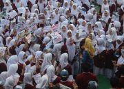 Ratusan Siswa MAN 2 Kota Bekasi Demo Tuntut Kepala Sekolah Transparan Soal Dana