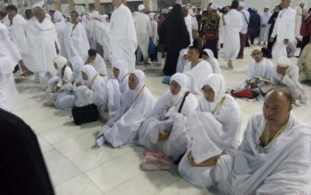 Semangat Bertawaf Bapak Difabel