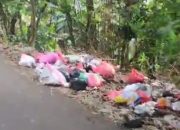 Miris! Jalan Sawo Jatiraden Bekasi Jadi Tempat Sampah Liar Bertahun-tahun, Solusi Tak Kunjung Datang