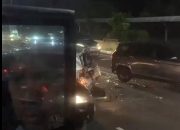 Truk Wingbox Rem Blong Hantam Sembilan Kendaraan Lain Jelang Exit Tol Bekasi Barat