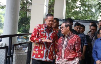 Wali Kota Bekasi dan Gubernur Jakarta Kolaborasi Perluas Layanan Transportasi Publik