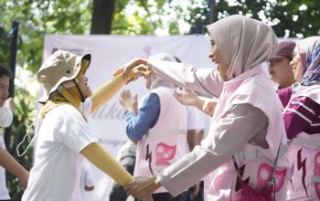 Srikandi PLN UID Jawa Barat Ajak Anak Disabilitas Nikmati Alam Tahura, Tebarkan Energi Kebahagiaan