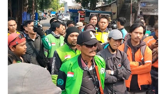 Ratusan Ojol Bekasi Turun Ikut Aksi Demo di Mako Brimob Kwitang