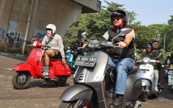 Ratusan Pecinta Vespa di Bekasi Gaungkan Semangat Kemerdekaan Bersama Wakil Wali Kota