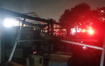 Kebakaran Hanguskan Pasar Pejuang Pratama, Kerugian Capai Rp1 Miliar