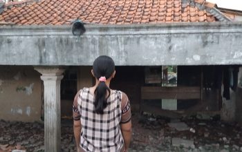 Derita Satu Keluarga di Bintara Belasan Tahun Tinggal di Rumah Yang Ambles